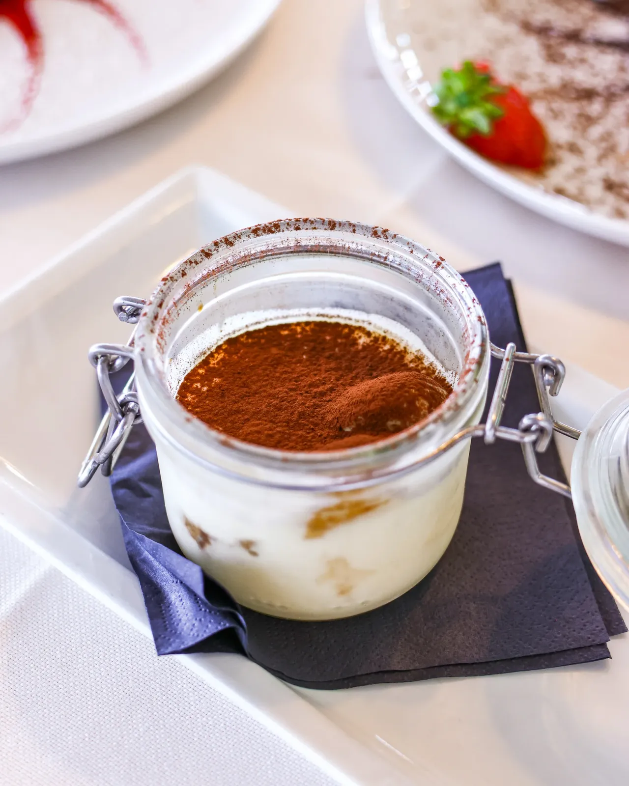 Dolci della casa Tiramisù della casa